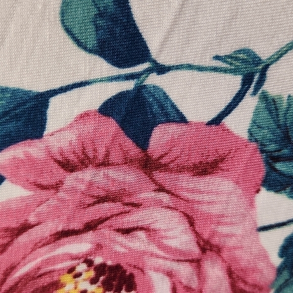 Viamor Floral Top Size Large NWT - Picture 3 of 6